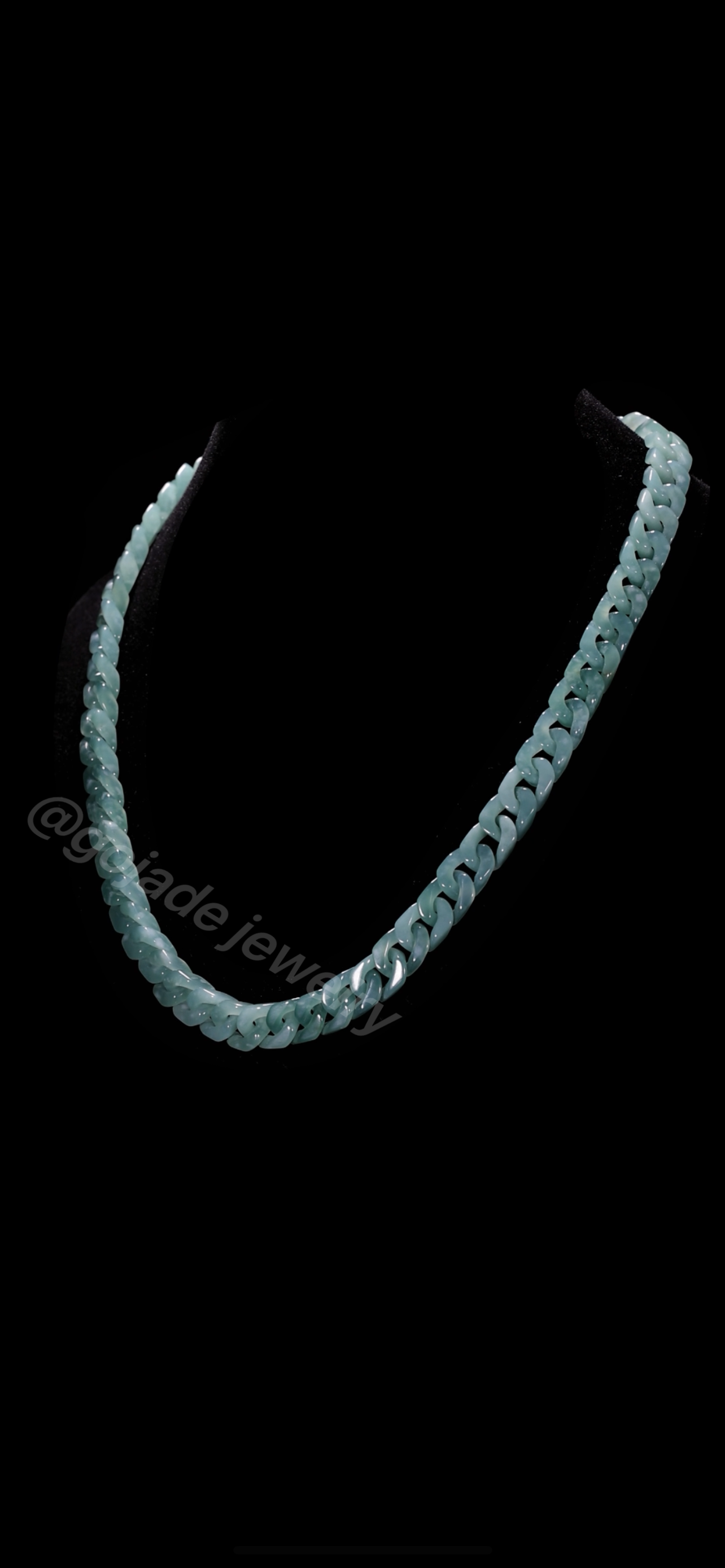 Cuban Style Necklace Jadeite