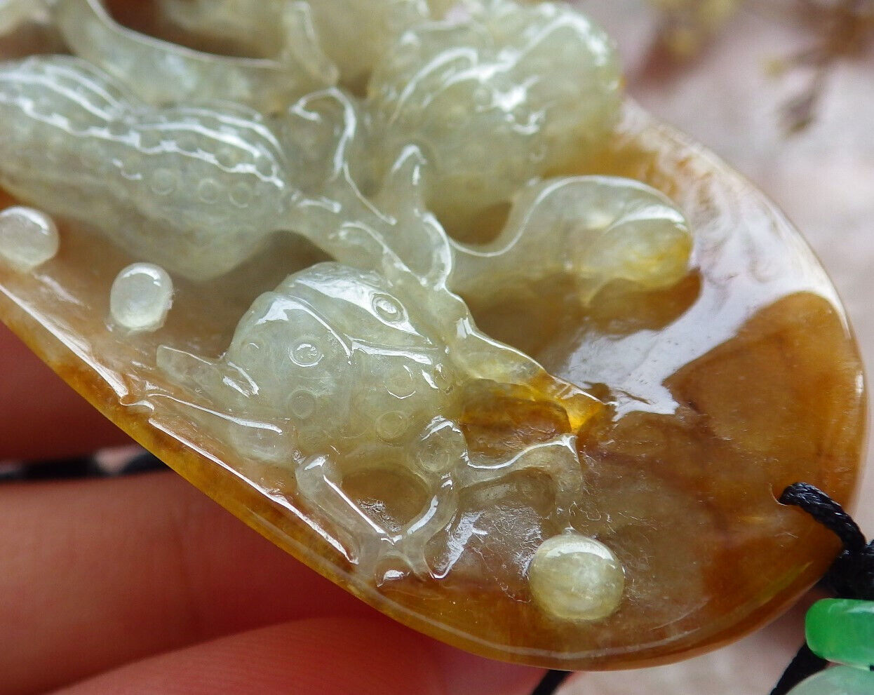 Certified Red Green Burma 100% Natural A Jade jadeite Pendant Beetle Peanut Necklace 富甲天下 633388 TN
