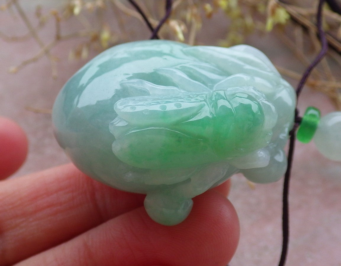 Certified Green Burma 100% Natural A Jade jadeite pendant Cicada Peach Necklace 蝉 一鸣惊人 643251 TN