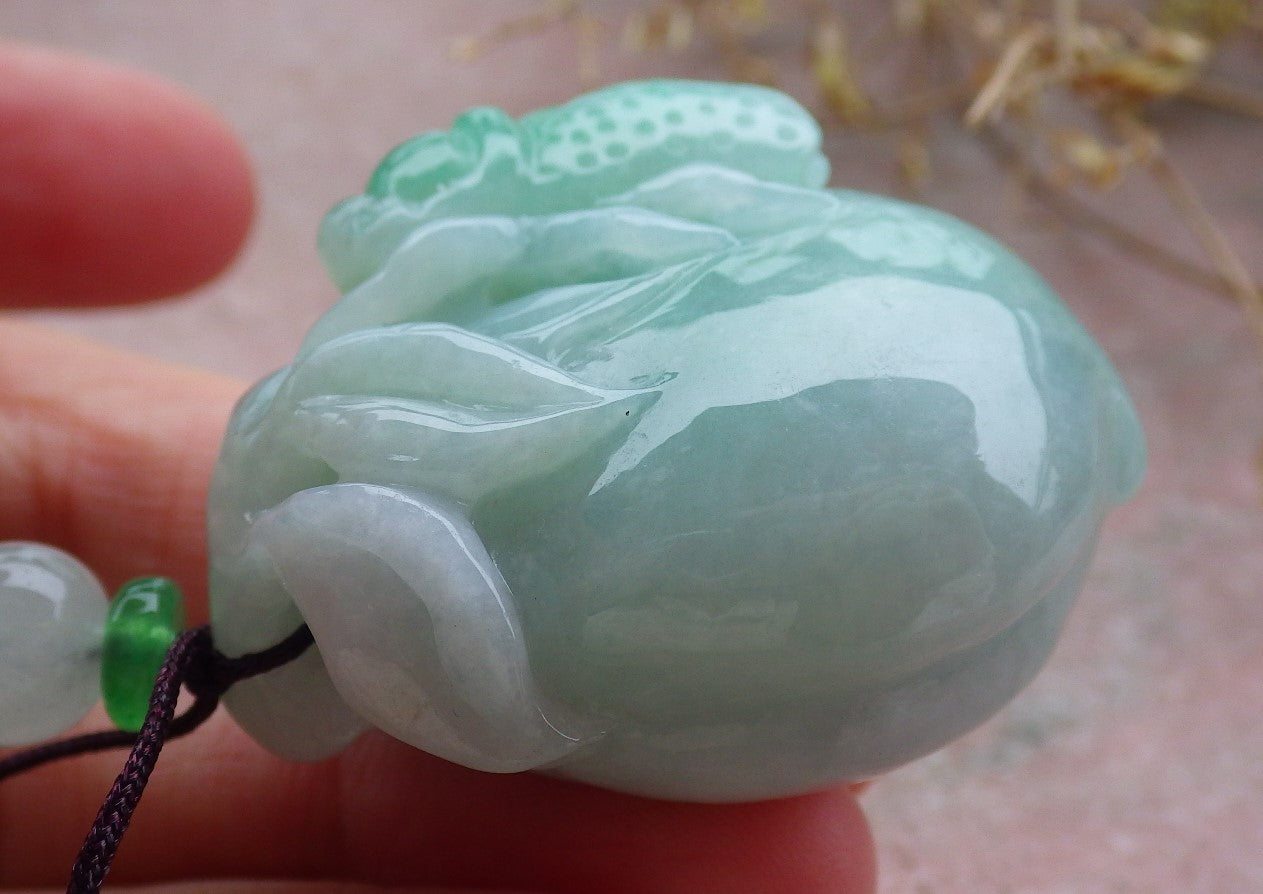 Certified Green Burma 100% Natural A Jade jadeite pendant Cicada Peach Necklace 蝉 一鸣惊人 643251 TN