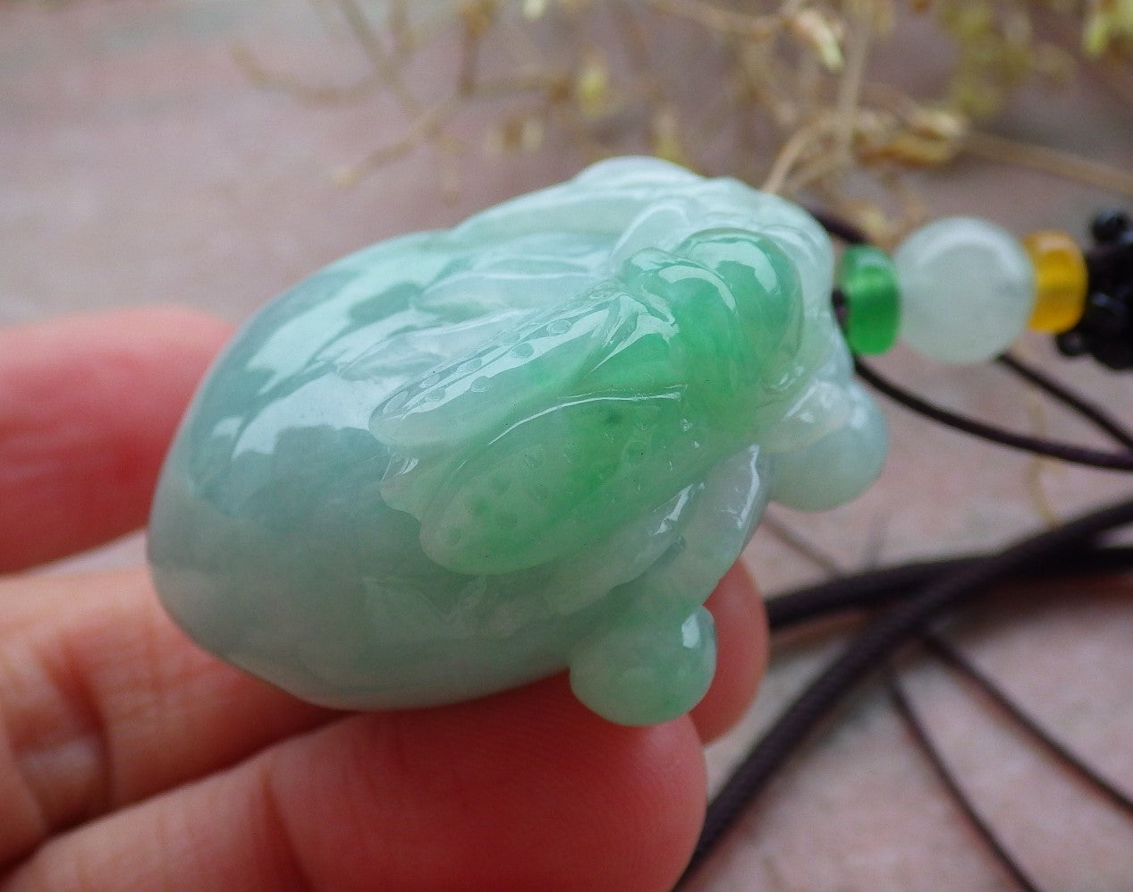 Certified Green Burma 100% Natural A Jade jadeite pendant Cicada Peach Necklace 蝉 一鸣惊人 643251 TN