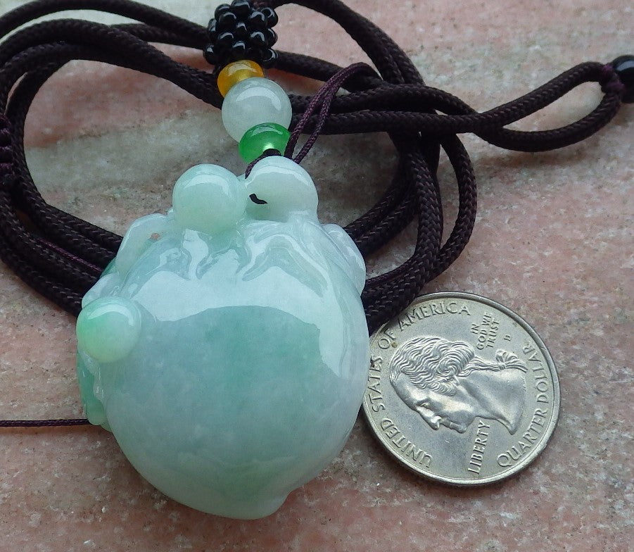Certified Green Burma 100% Natural A Jade jadeite pendant Cicada Peach Necklace 蝉 一鸣惊人 643251 TN