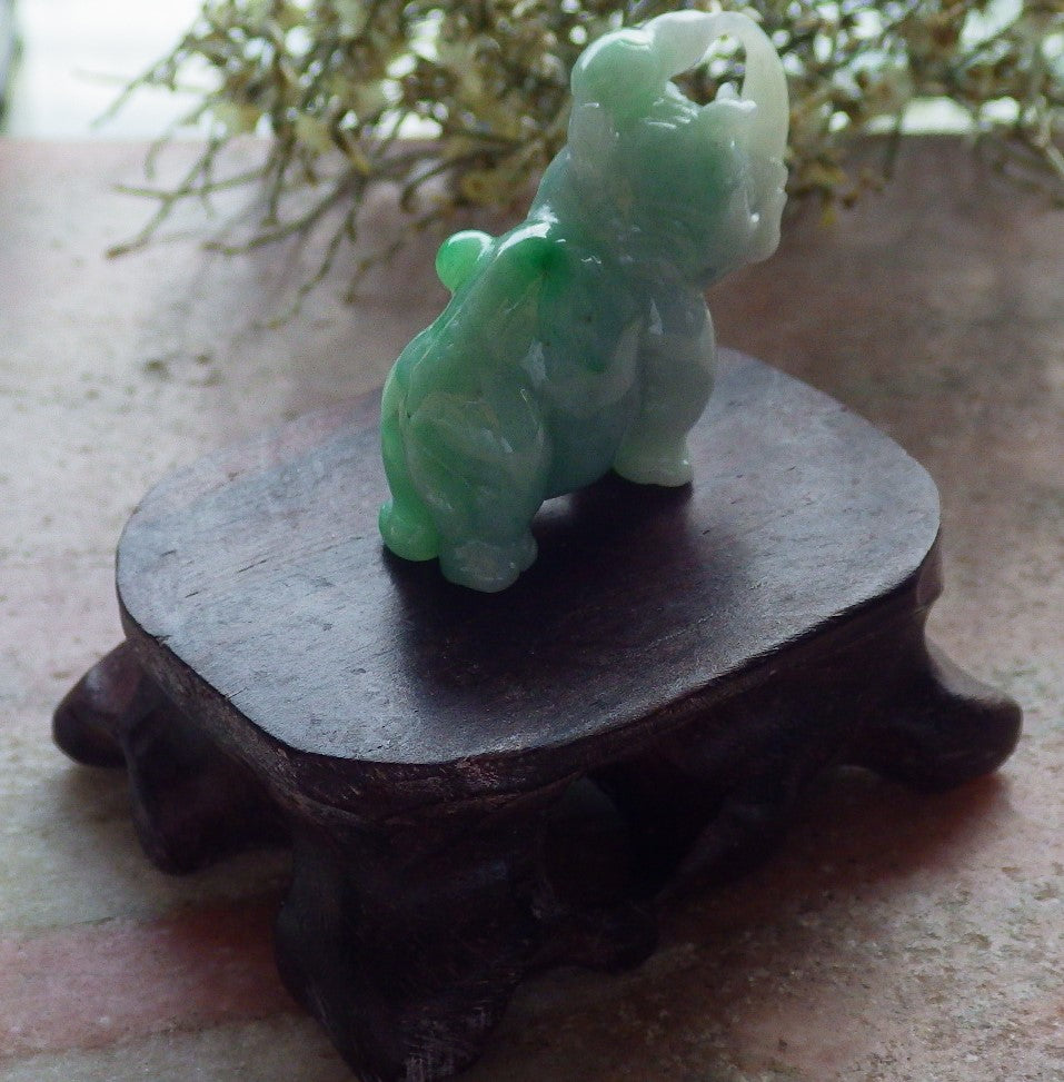 Certified Green Burma 100% Natural A Jade jadeite Display Rhinoceros Cow Ox 犀牛 645322 TN