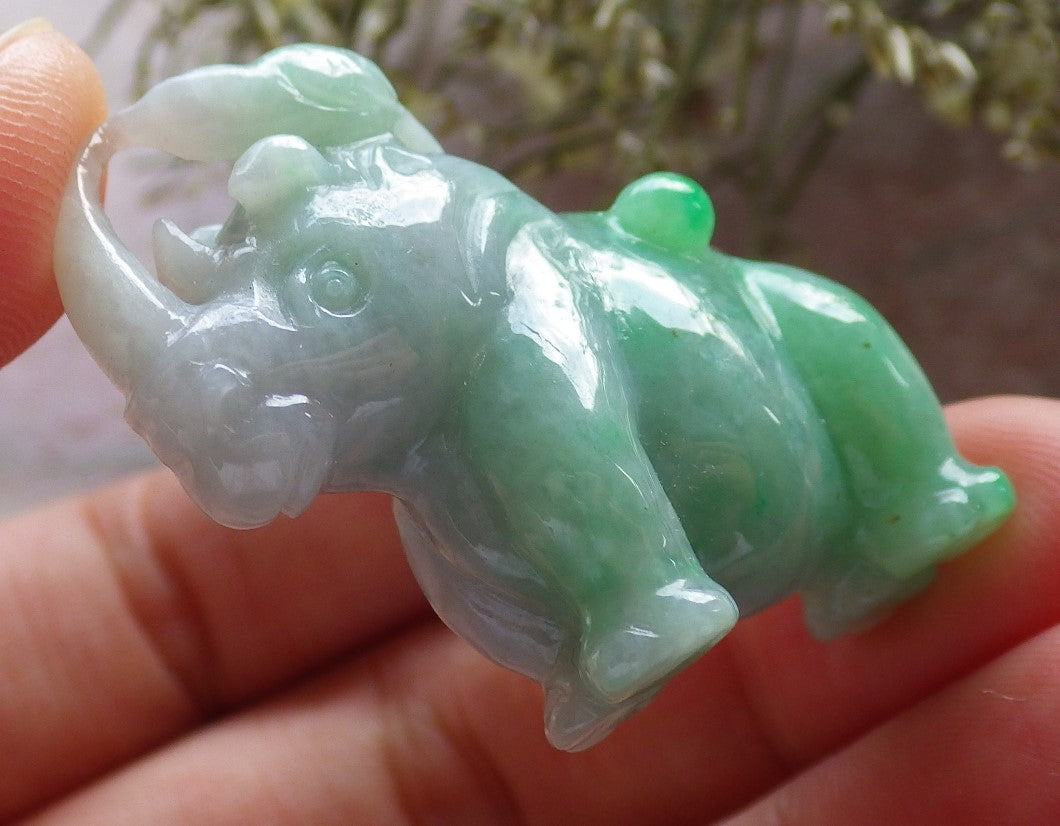 Certified Green Burma 100% Natural A Jade jadeite Display Rhinoceros Cow Ox 犀牛 645322 TN