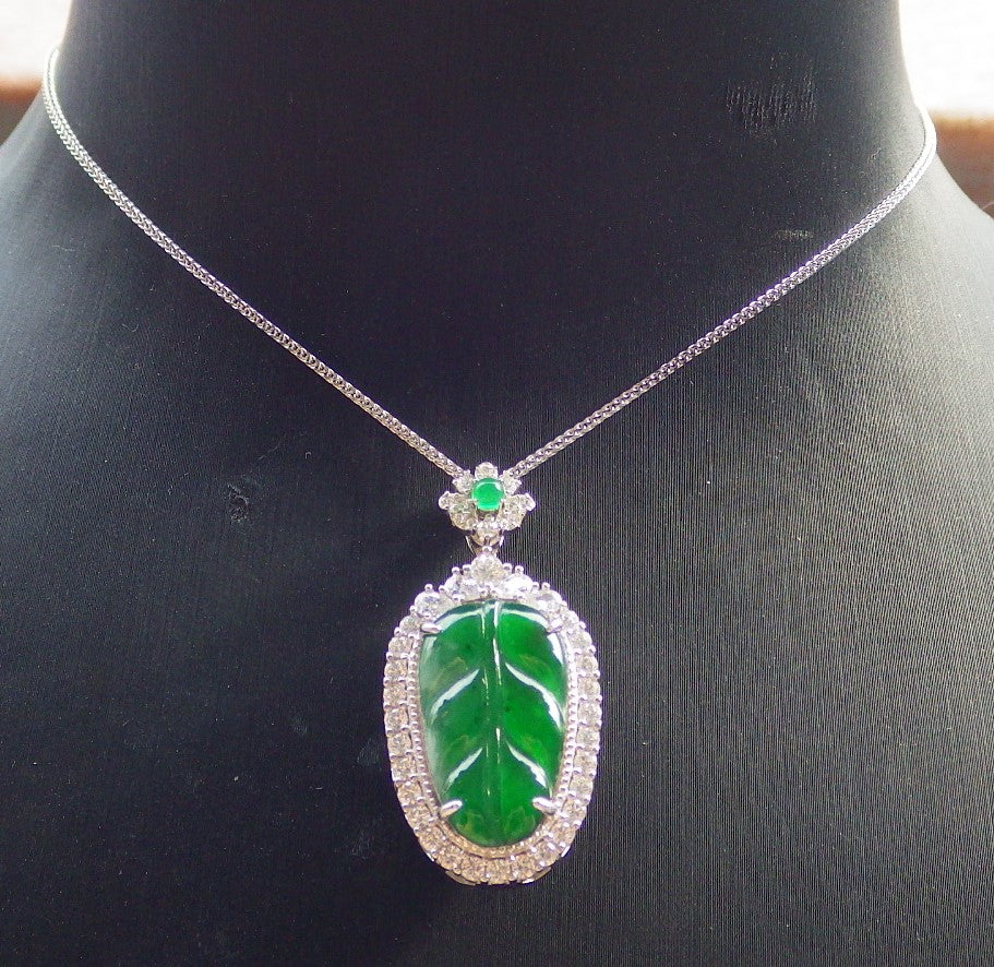Icy Green Silver 925 Certified BURMA 100% Natural A JADE Jadeite pendant Leaf Necklace 事业有成 649422 TN