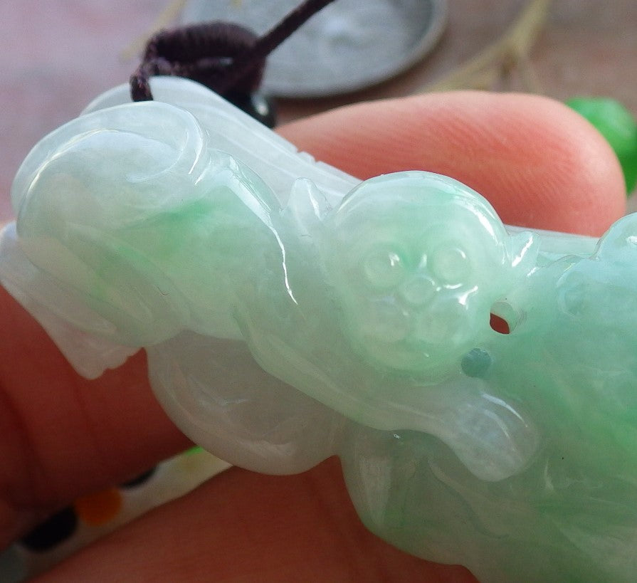 Certified Green Burma 100% Natural A Jade jadeite Pendant Monkey Lotus Flower Leaf Necklace 猴子 650848 TN