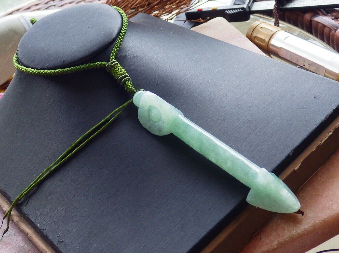 Certified Green 100% Natural A Jade jadeite Pendant Arrow Bead Necklace 箭 528445 TN