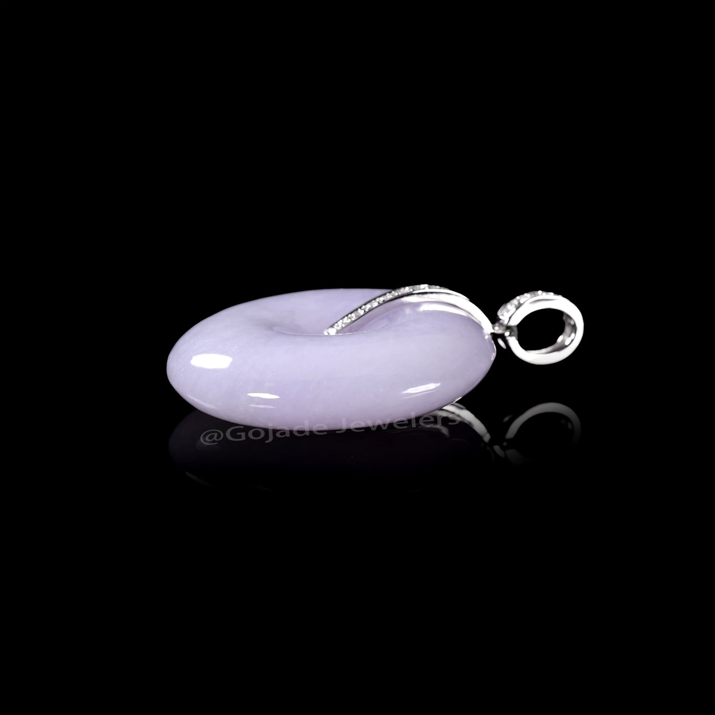 The Ping An Knot Jadeite 100% Natural Burma Jade Jadeite With Certificated (S925 Silver Buckle)