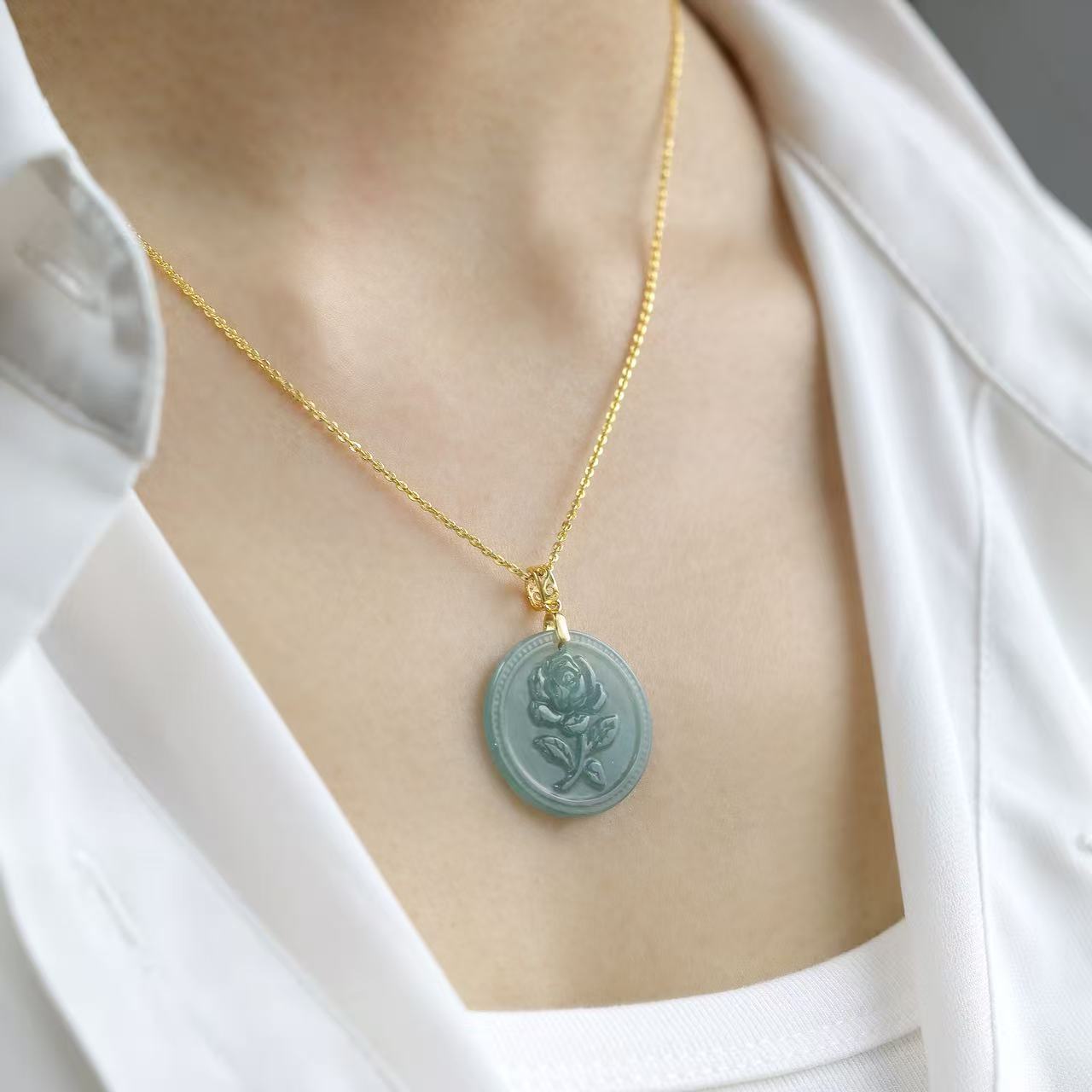 The Rose Flower Pendant Jadeite 100% Natural Burma Jade Jadeite With Certificated (S925 Silver Buckle)
