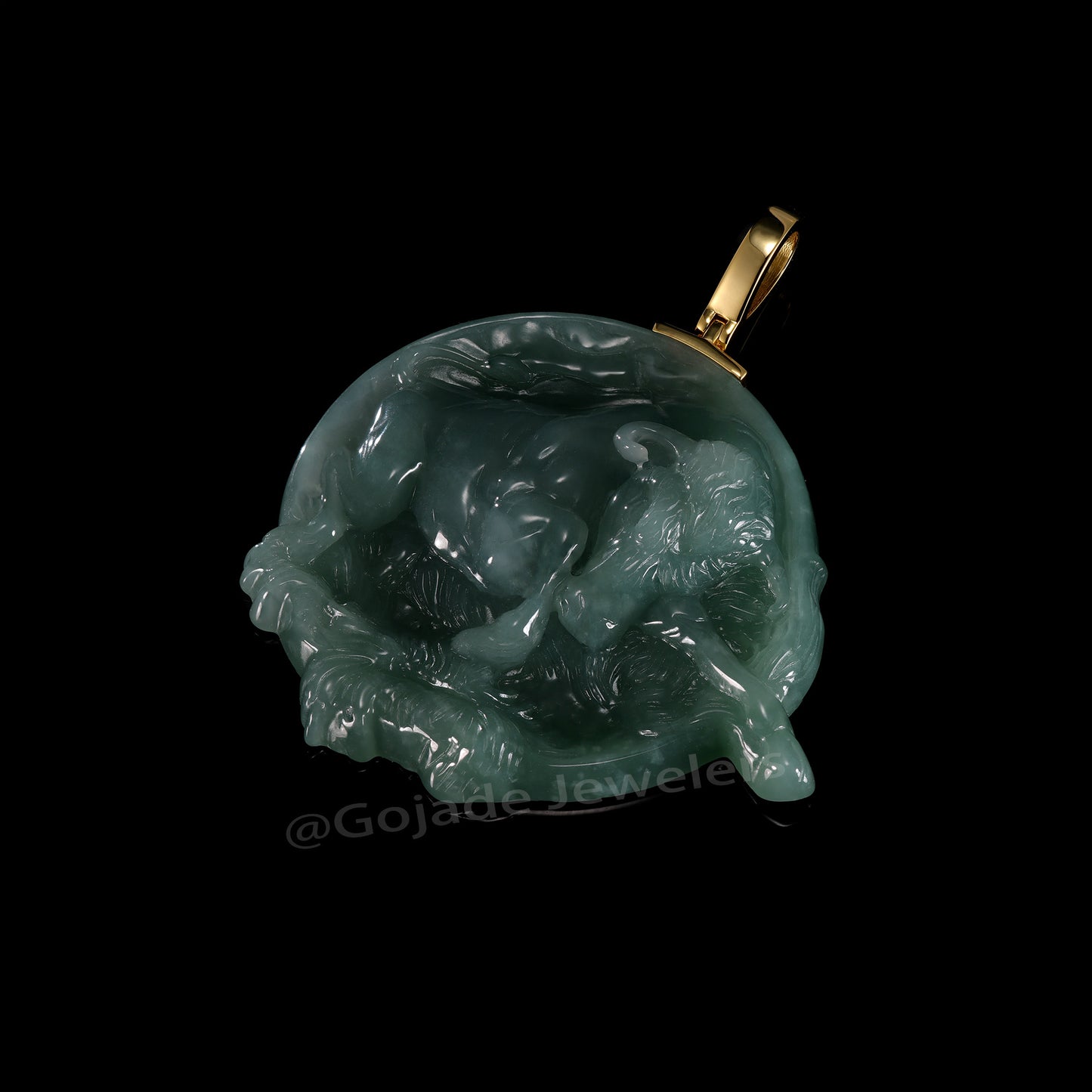 The Bullish Diligent and loyal Jadeite 100% Natural Burma Jade Jadeite With Certificated (S925 Silver Buckle)