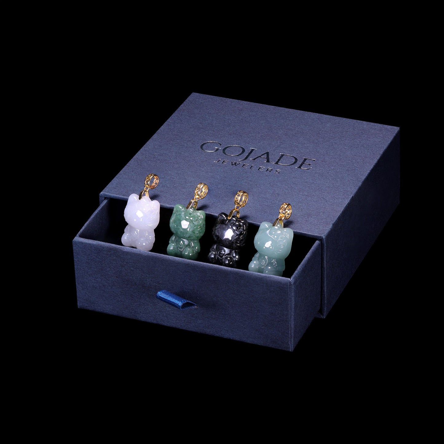 The Kitty Cat Jadeite 100% Natural Burma Jade Jadeite With Certificated (S925 Silver Buckle)