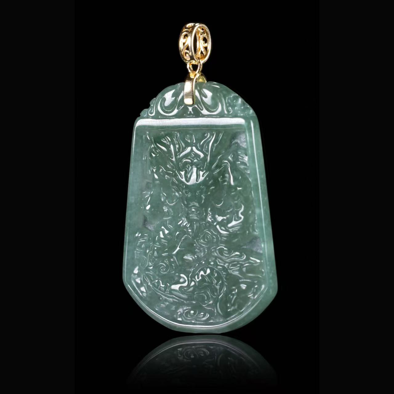 The Dragon Jadeite 100% Natural Burma Jade Jadeite With Certificated (S925 Silver Buckle)