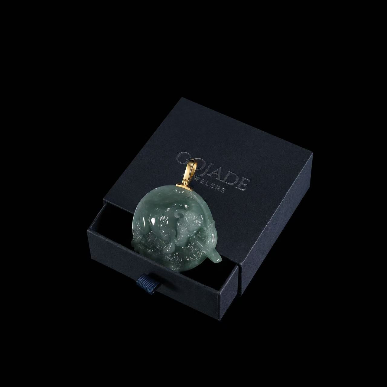 The Bullish Diligent and loyal Jadeite 100% Natural Burma Jade Jadeite With Certificated (S925 Silver Buckle)