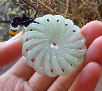 Certified Green 100% Natural A Jade jadeite pendant Knotted Flower Circle Necklace 花开富贵 524091  TN