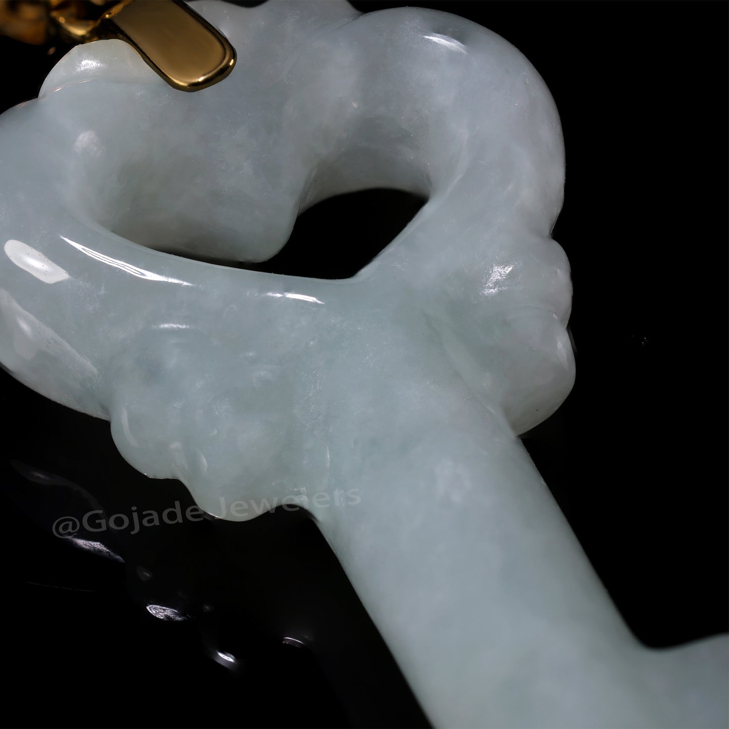 The Key Jadeite 100% Natural Burma Jade Jadeite With Certificated (S925 Silver Buckle)