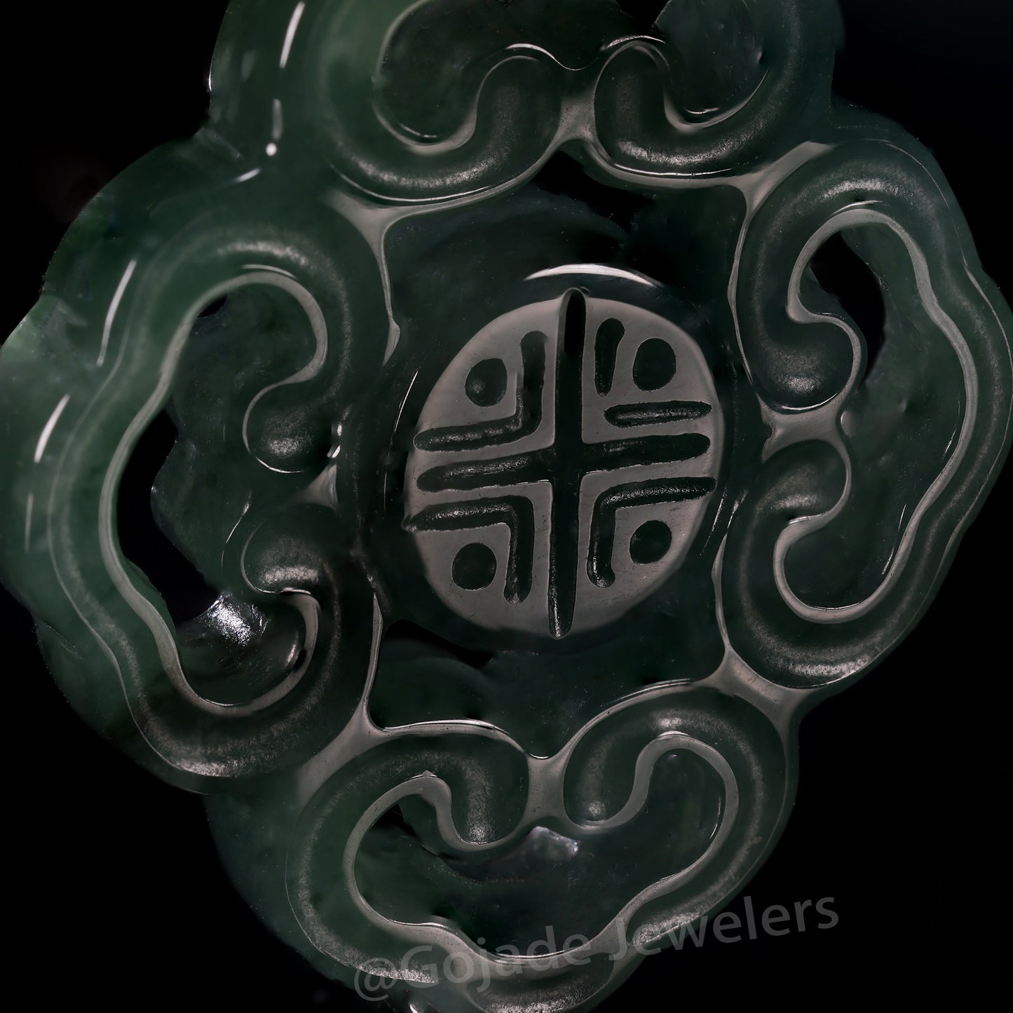 The Ruyi Jadeite 100% Natural Burma Jade Jadeite With Certificated (S925 Silver Buckle)