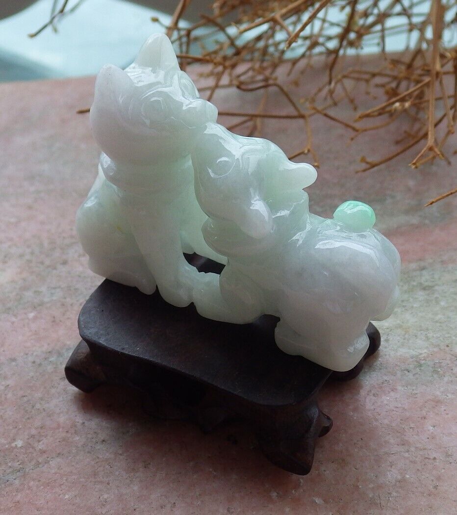 Certified Green Pale Lavender 100% Natural A Jade jadeite Display Pendant Twin Cat 招财猫 520700  TN ** Include woodstand **