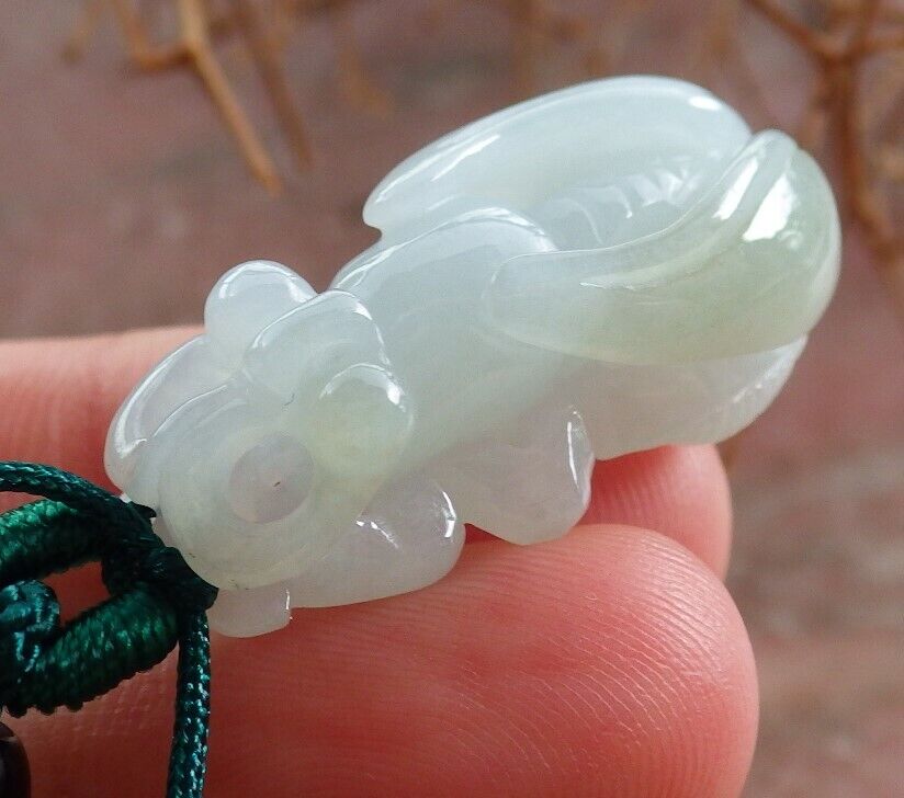 Certified Green 100% Burma Natural A Jade jadeite Pendant Bee Necklace 蜜蜂 522510 TN