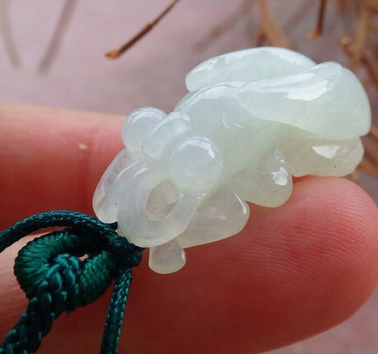 Certified Icy Pale Green 100% Burma Natural A Jade jadeite Pendant Bee Necklace 蜜蜂 522577 TN