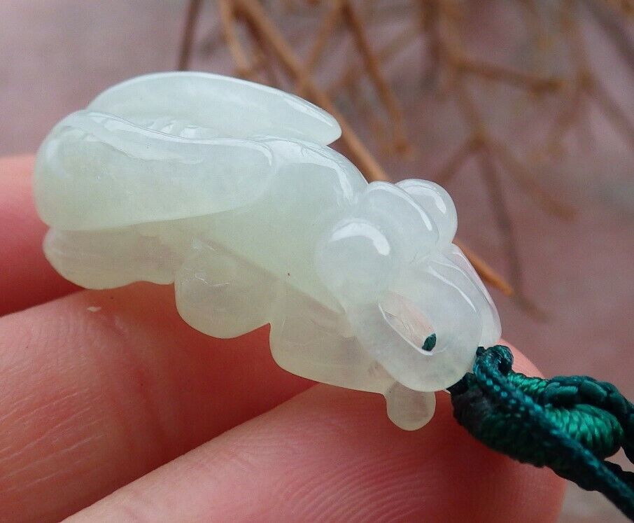 Certified Icy Pale Green 100% Burma Natural A Jade jadeite Pendant Bee Necklace 蜜蜂 522577 TN