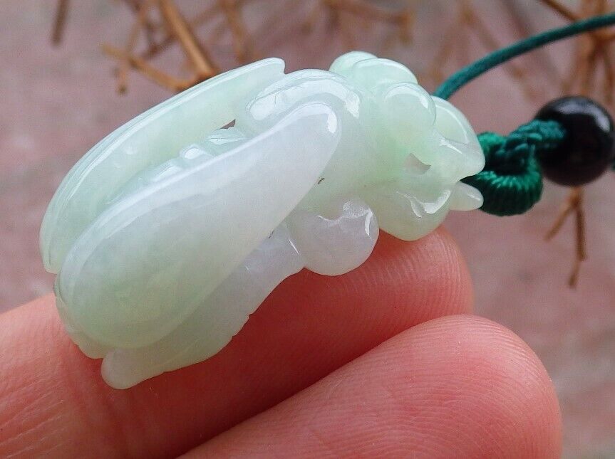 Certified Green Pale Lavender 100% Burma Natural A Jade jadeite Pendant Bee Necklace 蜜蜂 522584 TN