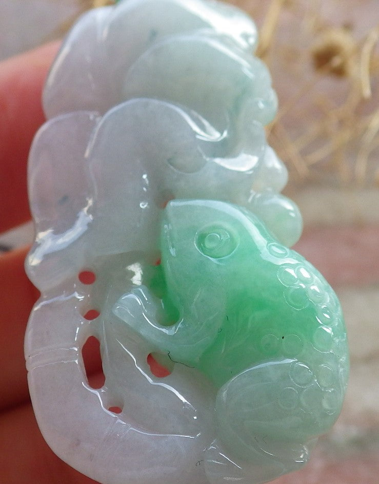 Certified Green Burma 100% Natural A Jade jadeite Pendant Frog Toad Lotus Leaf Coin Necklace 招财蟾 637560  TN