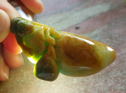Certified Green Yellow Burma 100% Natural A Jade jadeite Pendant Monkey Peach Leaf Necklace 猴子 640508  TN