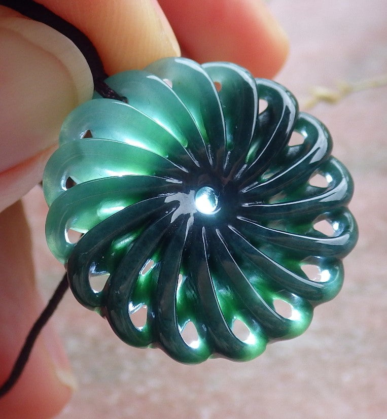 Certified Icy Green Burma 100% Natural A Jade jadeite pendant Knotted Flower Necklace 花开富贵 649302 TN