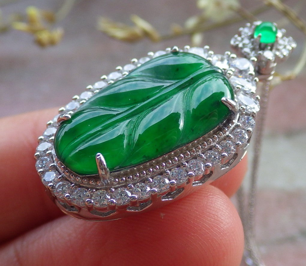 Icy Green Silver 925 Certified BURMA 100% Natural A JADE Jadeite pendant Leaf Necklace 事业有成 649422 TN