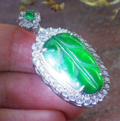Icy Green Silver 925 Certified BURMA 100% Natural A JADE Jadeite pendant Leaf Necklace 事业有成 649422 TN