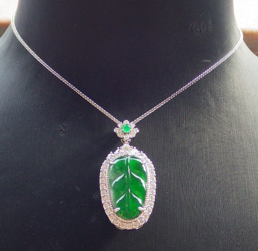 Icy Green Silver 925 Certified BURMA 100% Natural A JADE Jadeite pendant Leaf Necklace 事业有成 649422 TN