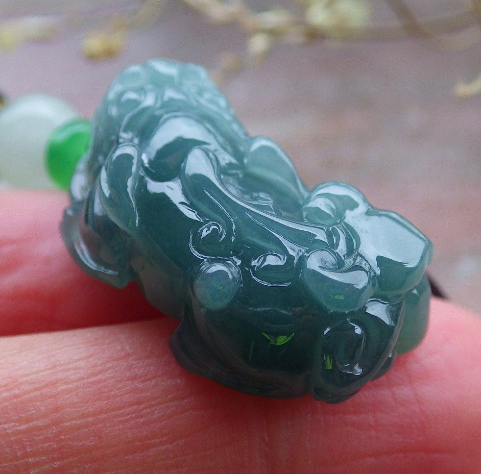 Certified Icy Green Burma 100% Natural A Jade jadeitePendant Dragon Pi Xiu Coin Ruyi Necklace 风水貔貅 650035 TN