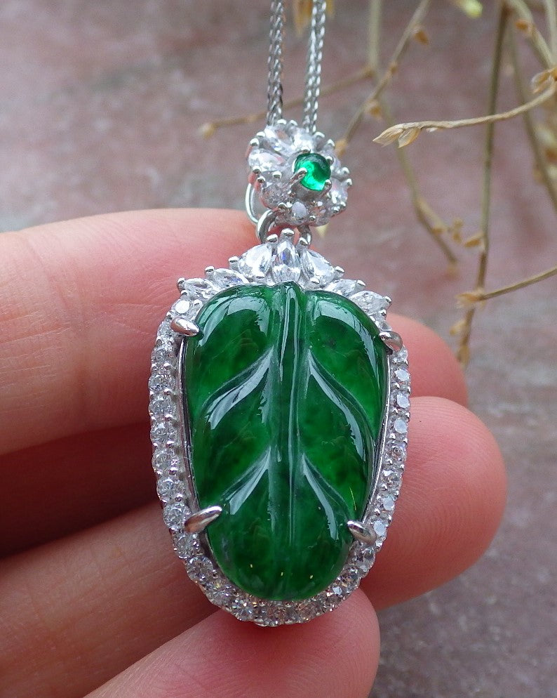 Icy Green Silver 925 Certified BURMA 100% Natural A JADE Jadeite pendant Leaf Necklace 事业有成 651572 TN