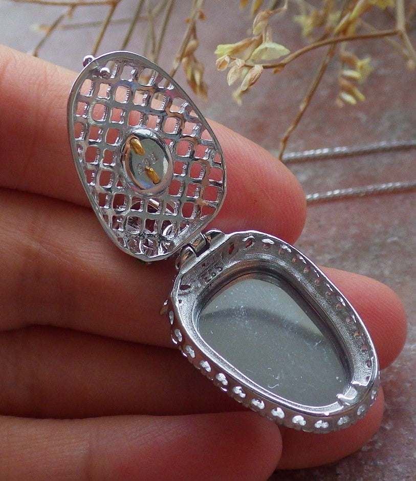 Icy Green Silver 925 Certified BURMA 100% Natural A JADE Jadeite pendant Leaf Necklace 事业有成 651572 TN