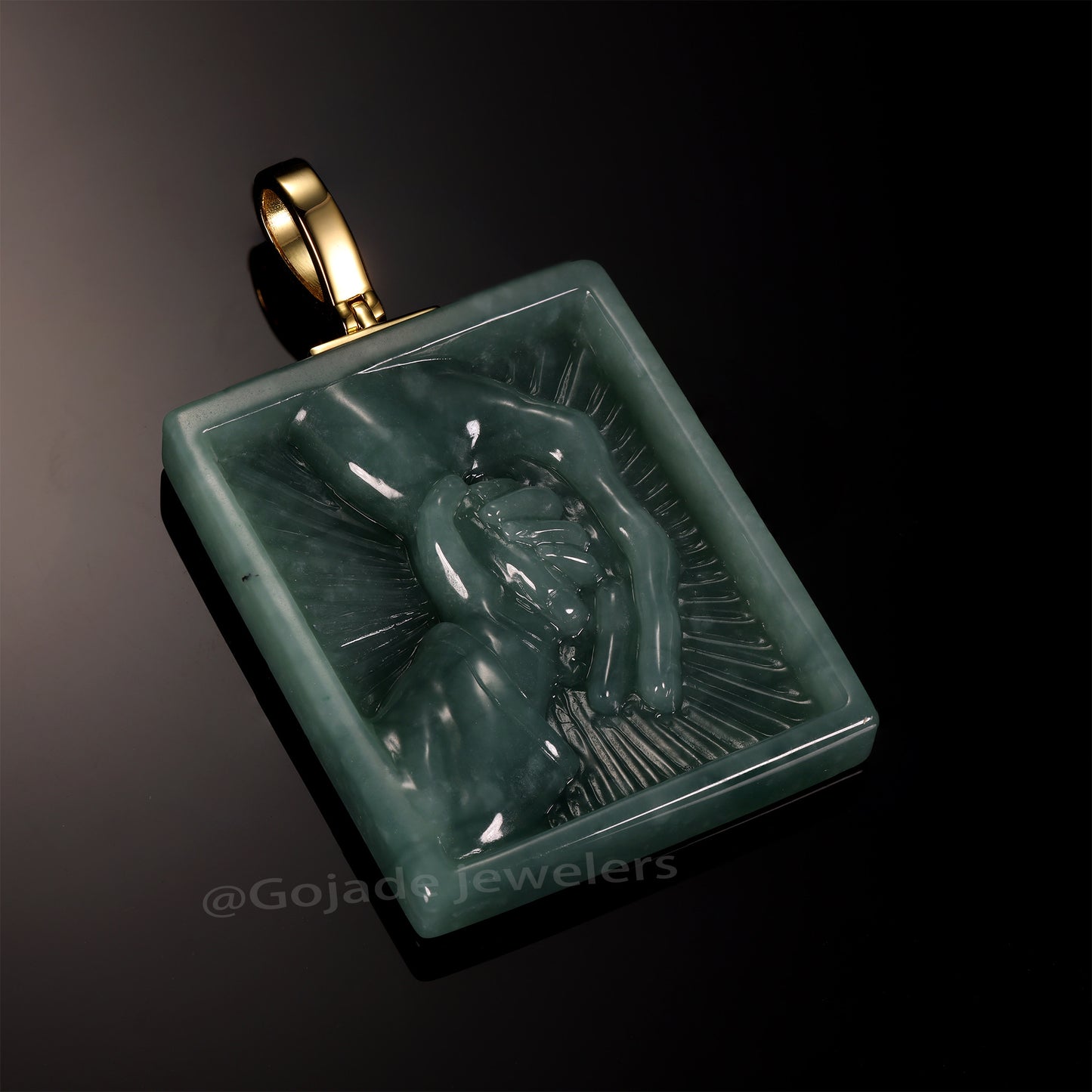 The Hand in hand Jadeite 100% Natural Burma Jade Jadeite With Certificated (S925 Silver Buckle)