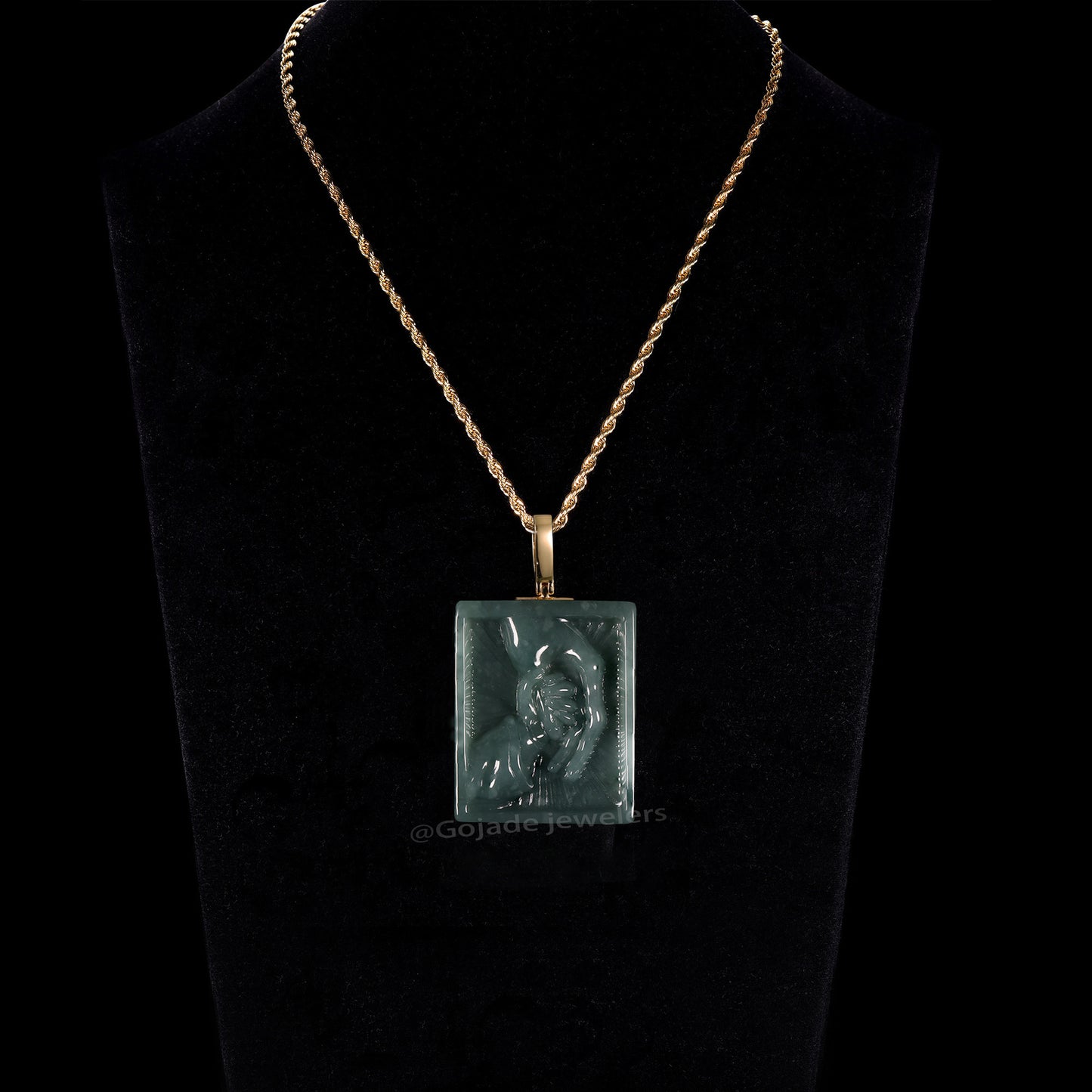 The Hand in hand Jadeite 100% Natural Burma Jade Jadeite With Certificated (S925 Silver Buckle)