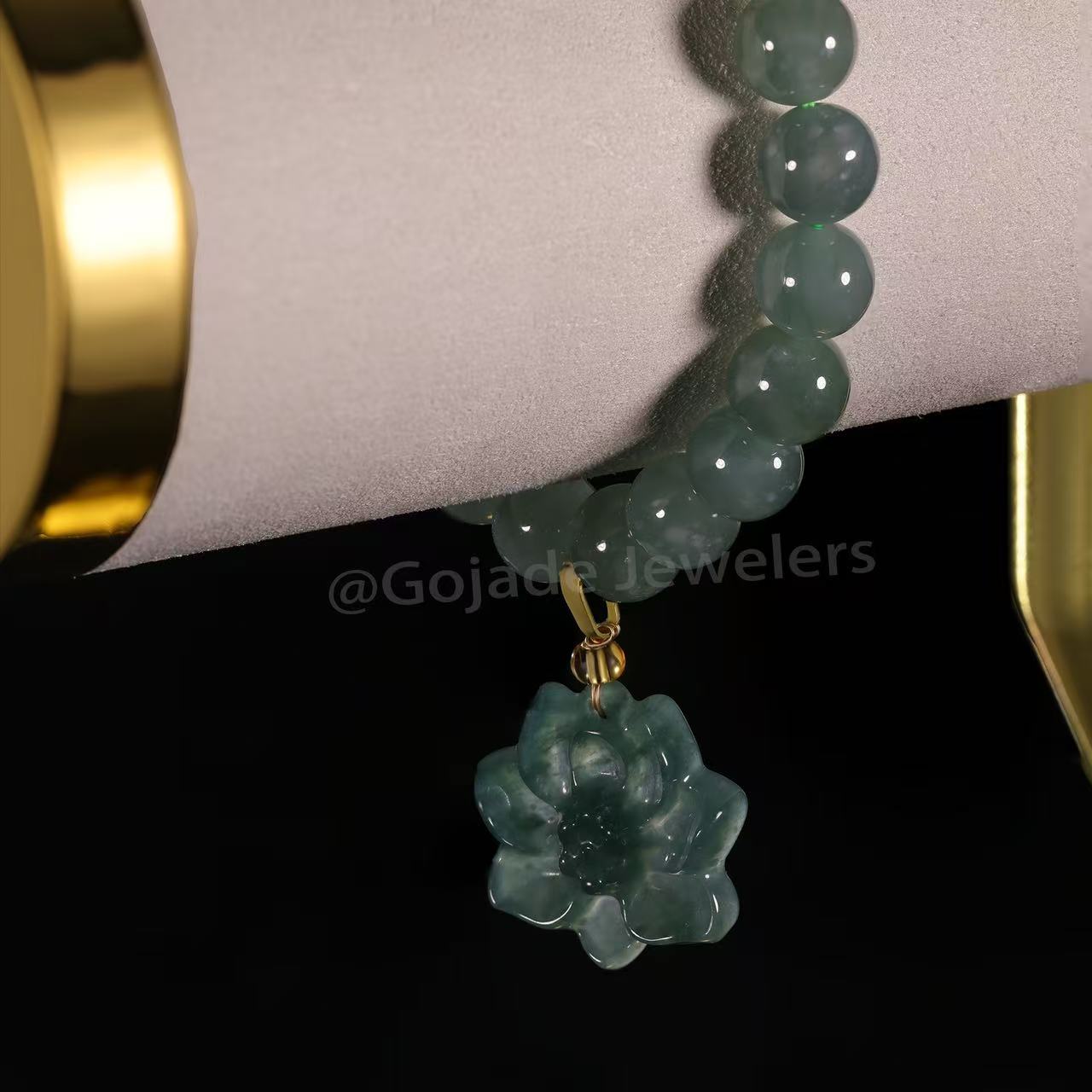 The Lotus Flower Bead Bracelet 100% Natural Jade Jadeite With Certificated